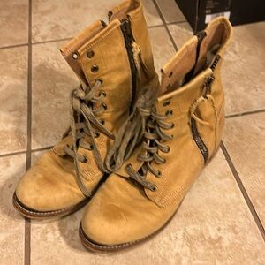 Mtng originals size 10.5 = 41 made in Spain